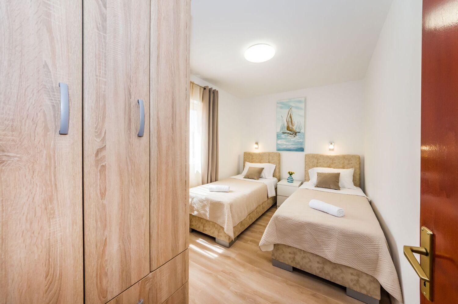 Apartments Dreamy - Free Parking 닌 외부 사진